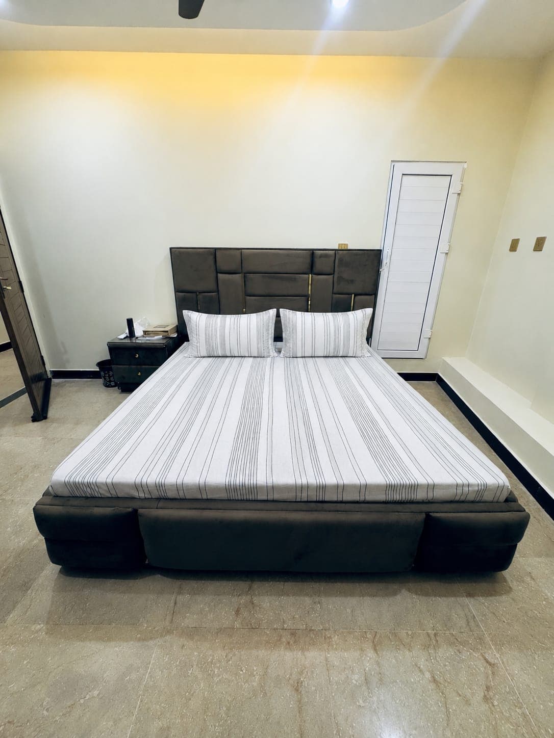 Classic standard room Chakwal Grand Guest House Pakistan clean comfortable